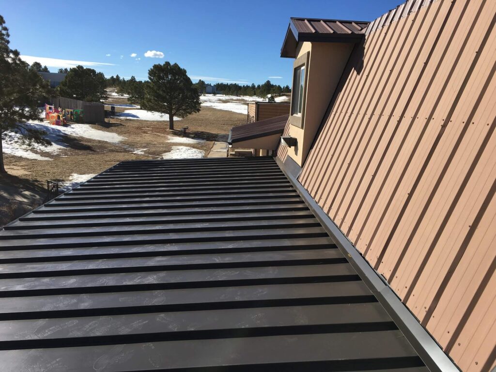 Metal Roofing Systems-Quality Metal Roofing Crew of Kendall